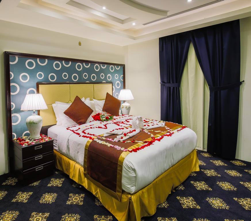 Rest Night Serviced Apartments- Alhamra Ριάντ Εξωτερικό φωτογραφία A bedroom in a hotel
