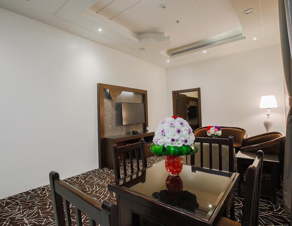 Rest Night Serviced Apartments- Alhamra Ριάντ Εξωτερικό φωτογραφία A suite at the hotel