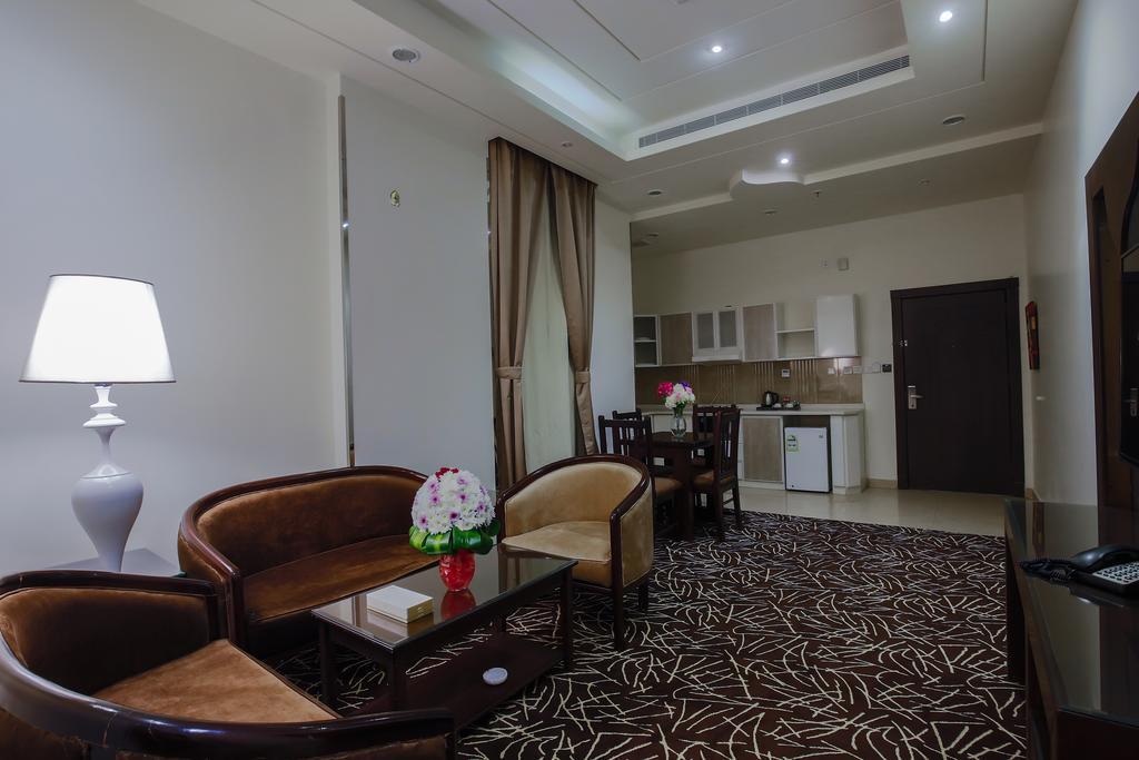 Rest Night Serviced Apartments- Alhamra Ριάντ Εξωτερικό φωτογραφία A suite at the hotel