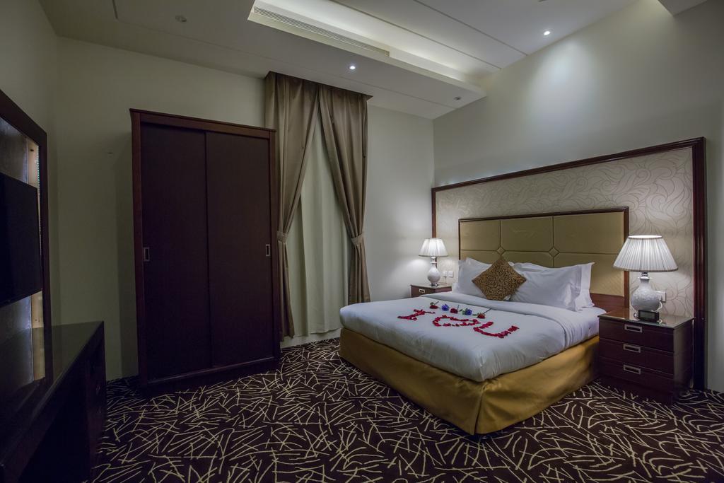 Rest Night Serviced Apartments- Alhamra Ριάντ Εξωτερικό φωτογραφία A bedroom at the hotel