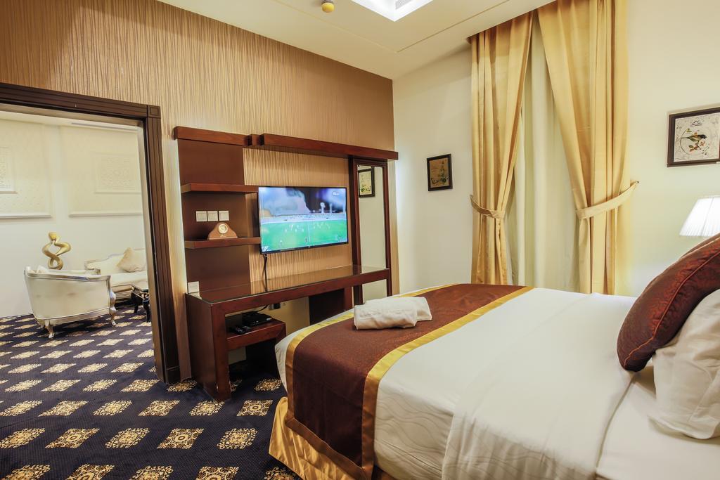 Rest Night Serviced Apartments- Alhamra Ριάντ Εξωτερικό φωτογραφία A bedroom in the hotel